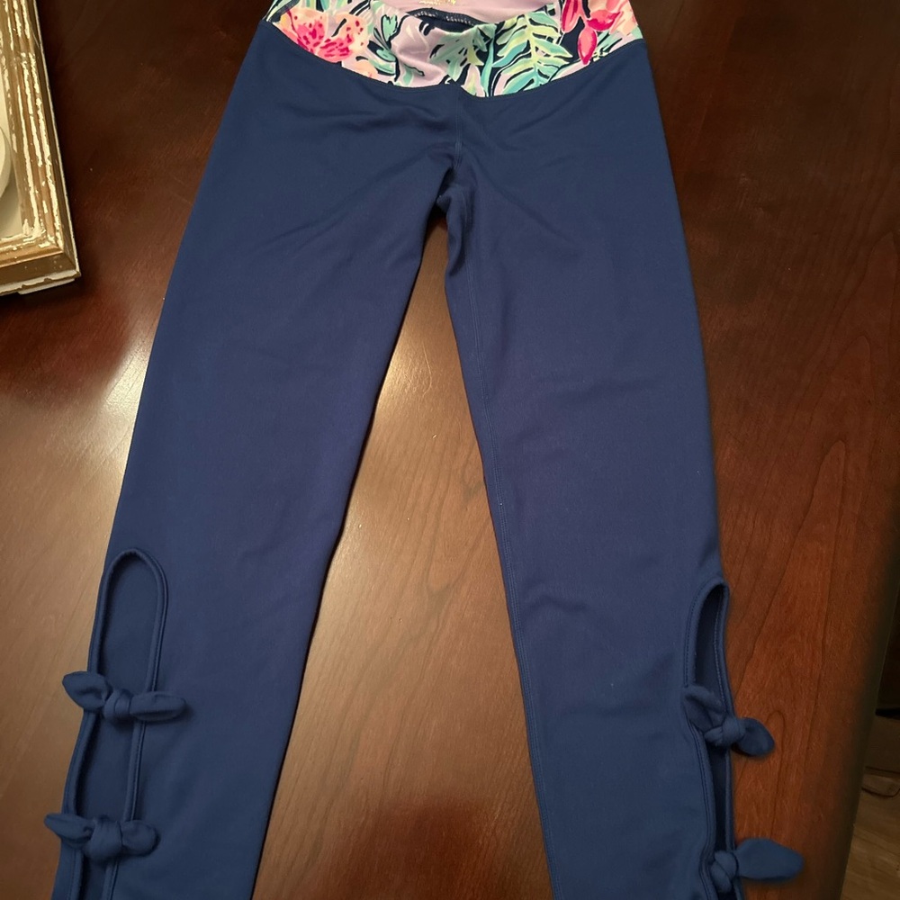 Lilly Pulitzer Navy Leggings with Floral Accent